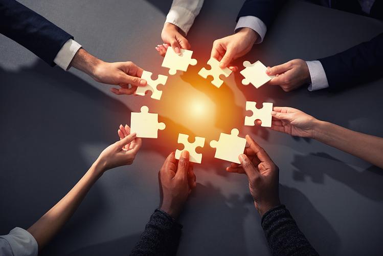 Analytics and global e-commerce operations